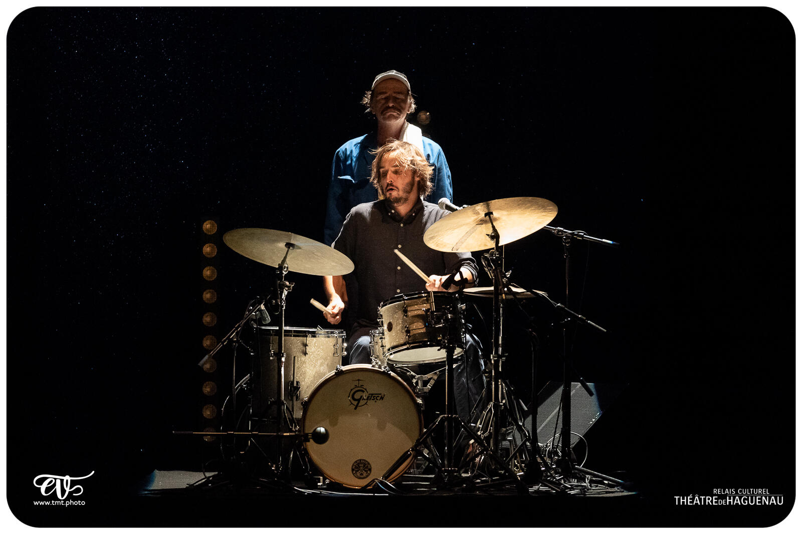 LE CABARET EXTRAORDINAIRE